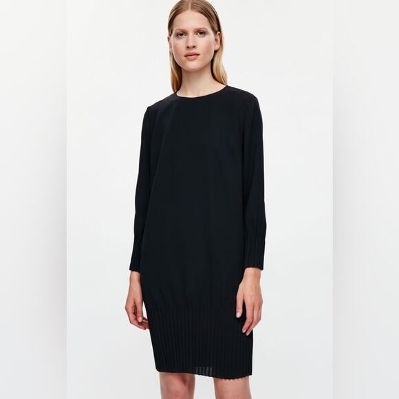 COS‎ Blue Ribbed Sheath Dress with Long Sleeves pleated hem - Picture 1 of 9
